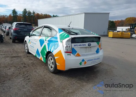 2011 Toyota Prius Three z USA, uszkodzony, nr VIN JTDKN3DU7B0259158